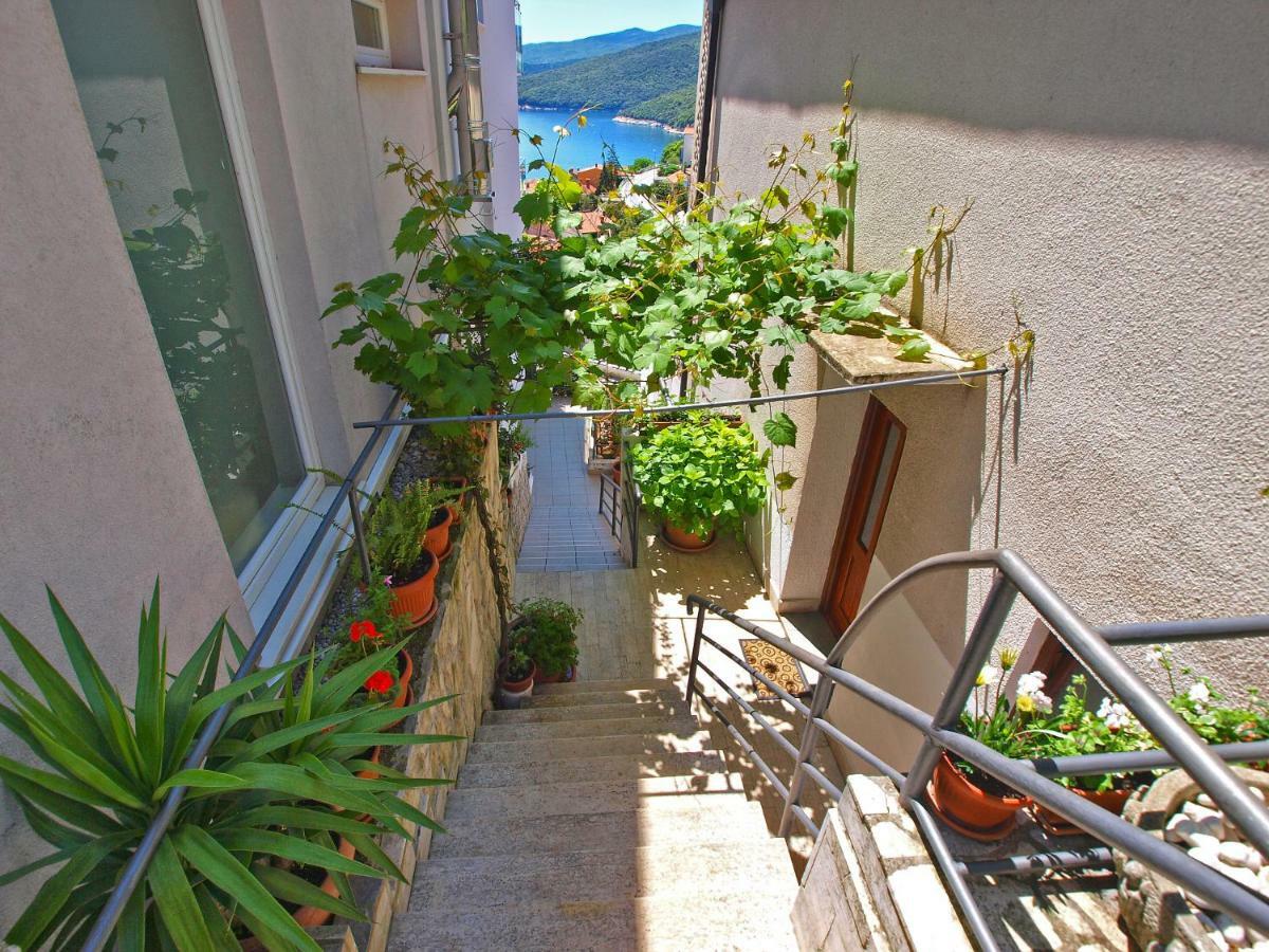 Apartments And Room Rabac 155 外观 照片